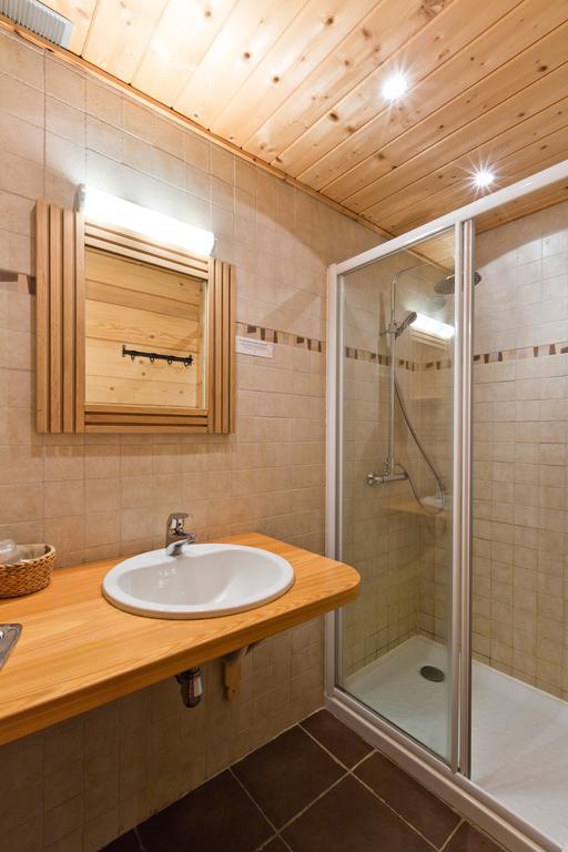 Le Roitelet Hotel Châtel Eksteriør billede