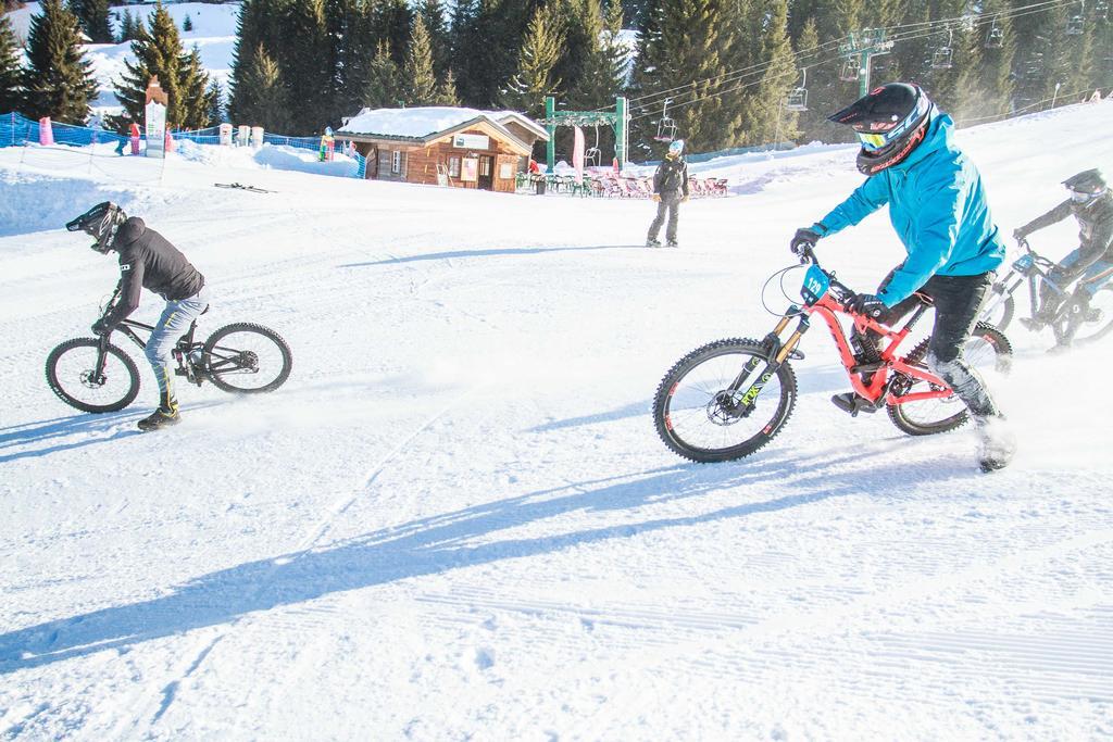 Le Roitelet Hotel Châtel Eksteriør billede