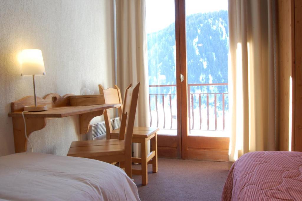 Le Roitelet Hotel Châtel Værelse billede