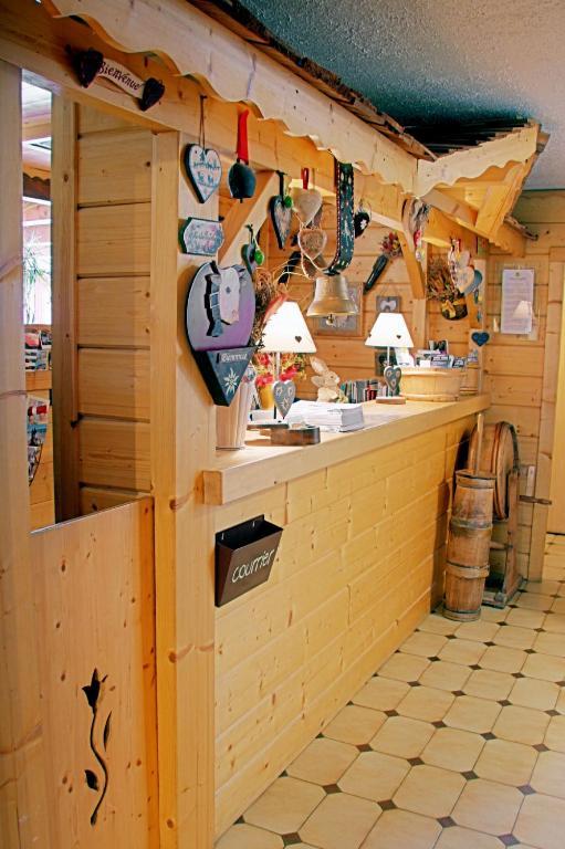 Le Roitelet Hotel Châtel Eksteriør billede