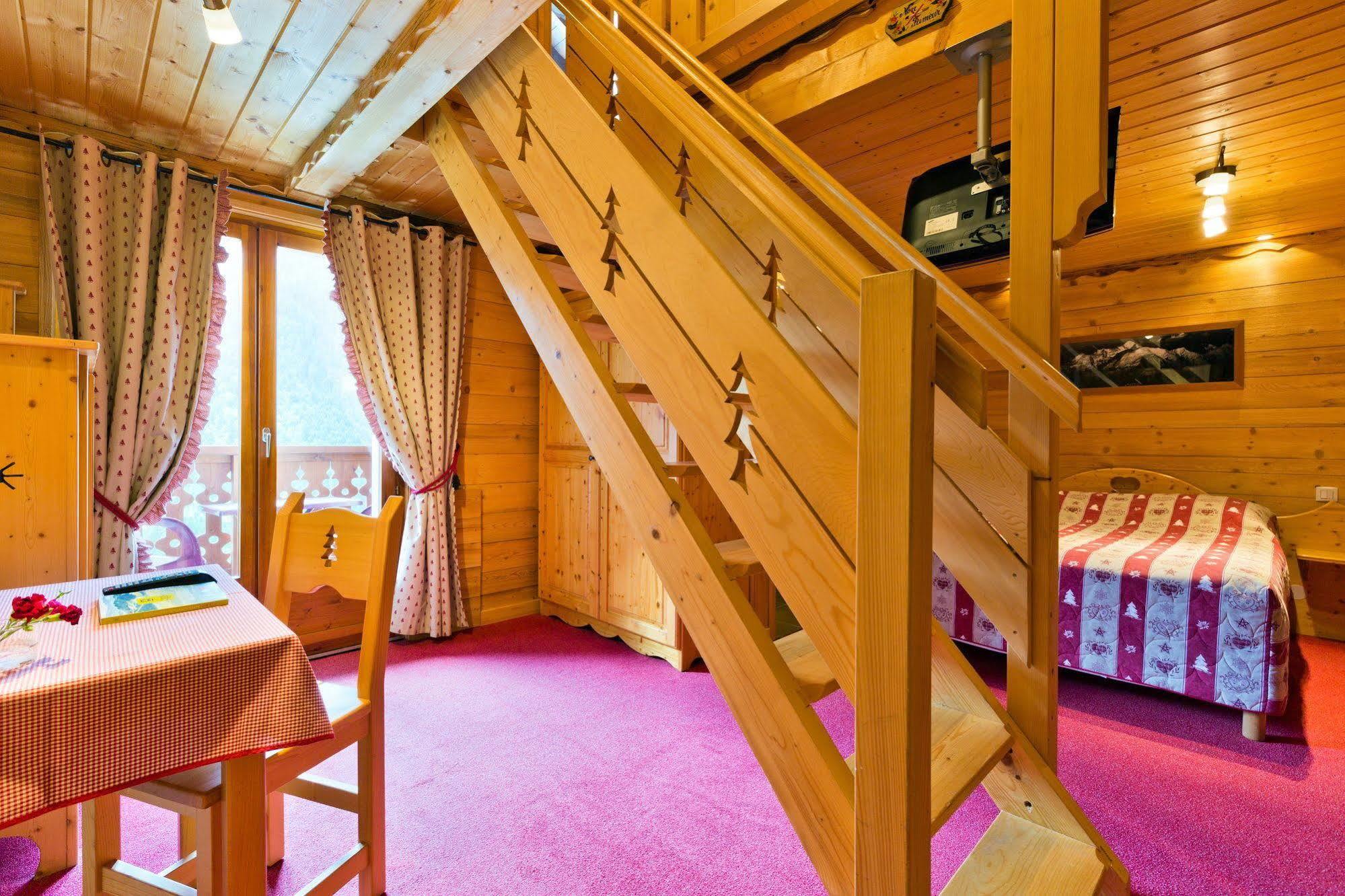 Le Roitelet Hotel Châtel Eksteriør billede