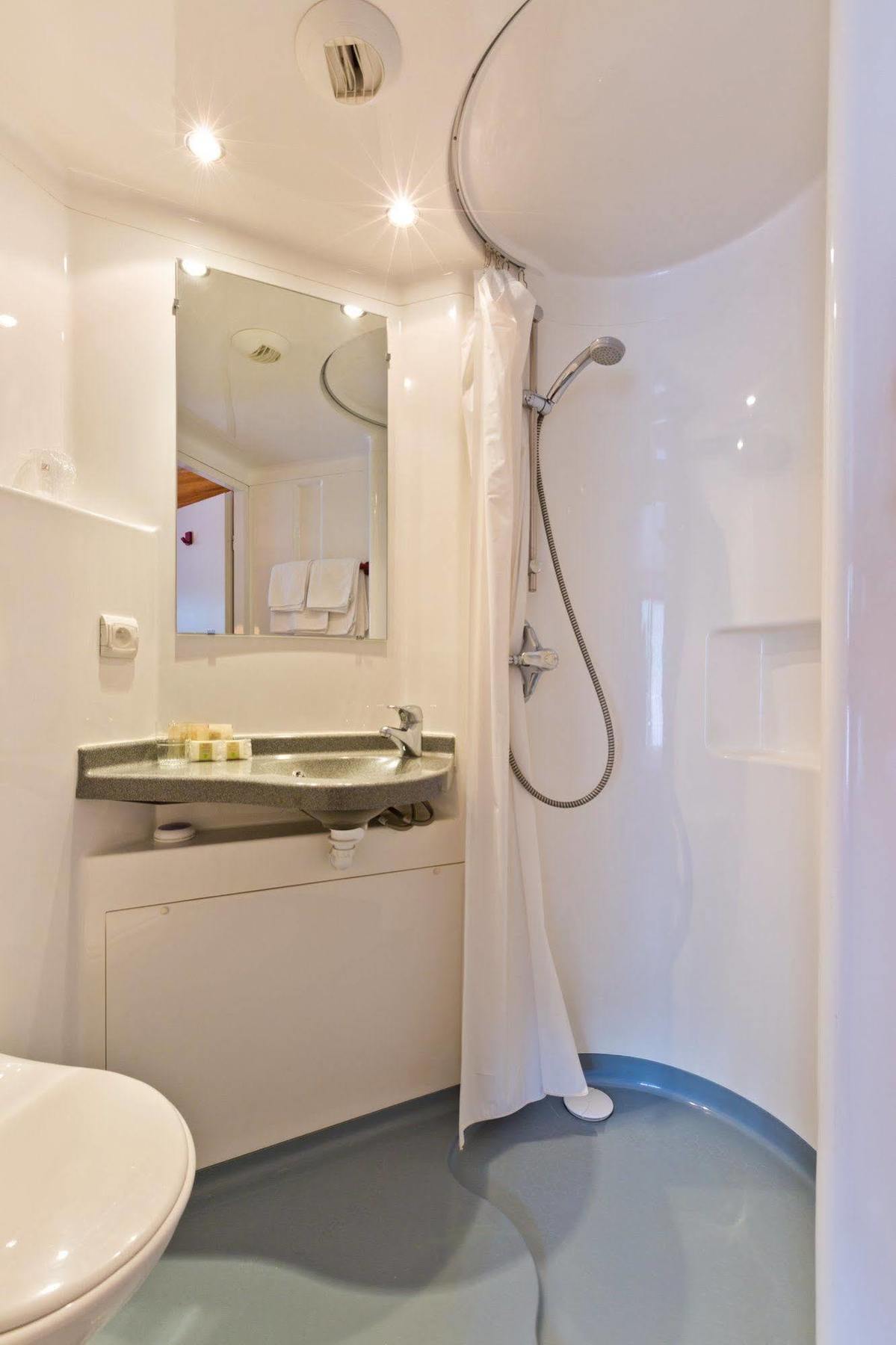 Le Roitelet Hotel Châtel Eksteriør billede